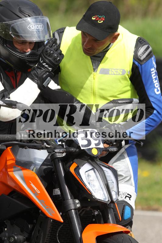 Archiv-2025/10 23.04.2025 Cornu Master School ADR/rot-rouge/39